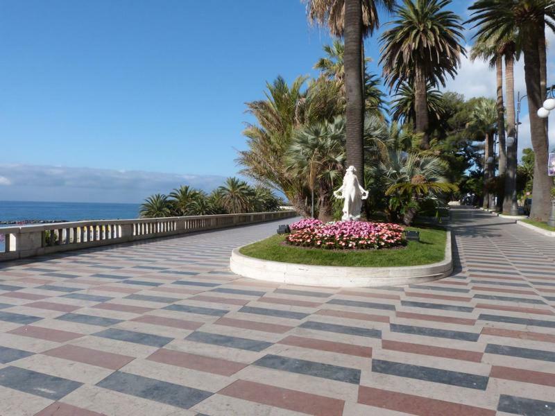 Gaudio 22 Apartment Sanremo Ngoại thất bức ảnh